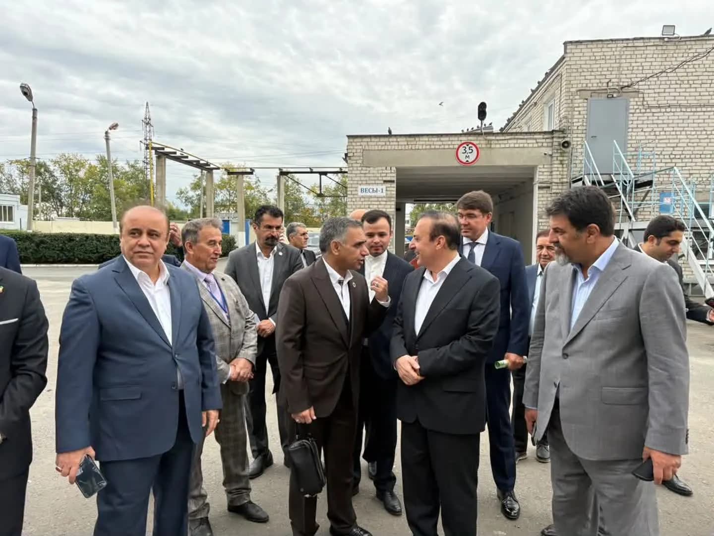 تصویر خبر: امکان سنجی توسعه سرمایه‌گذاری‌های مشترک قزوین و اولیانوفسک