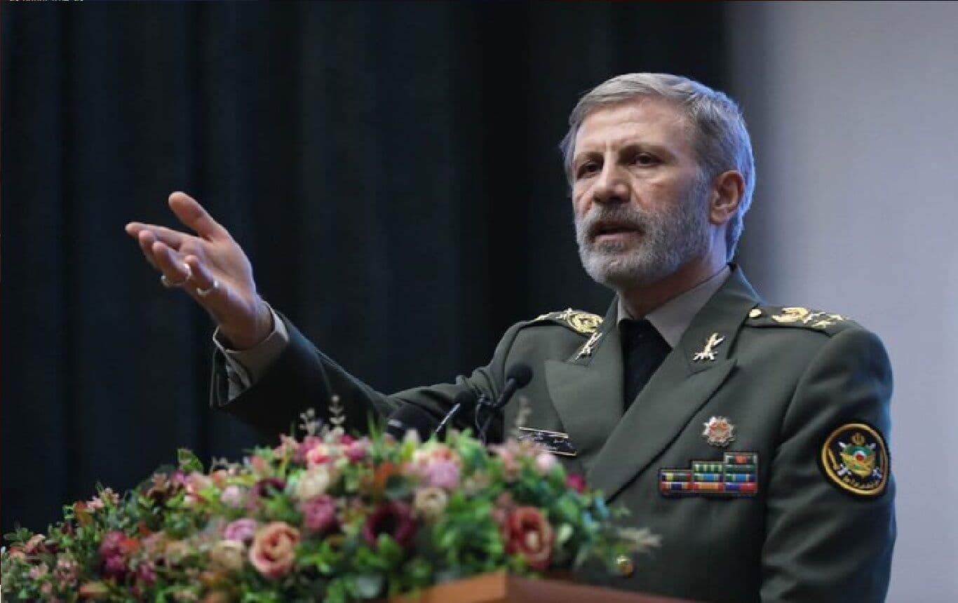 تصویر خبر: سرلشکر حاتمی: تنگه هرمز بسته خواهد ماند