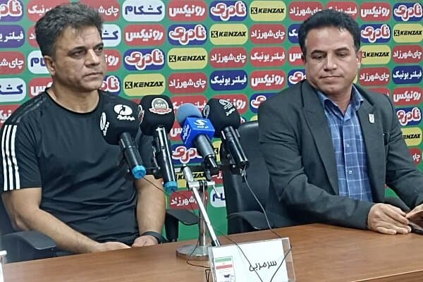 تصویر خبر: رضایی: شمس‌آذر توان رقابت با تیم‌های بزرگ را دارد