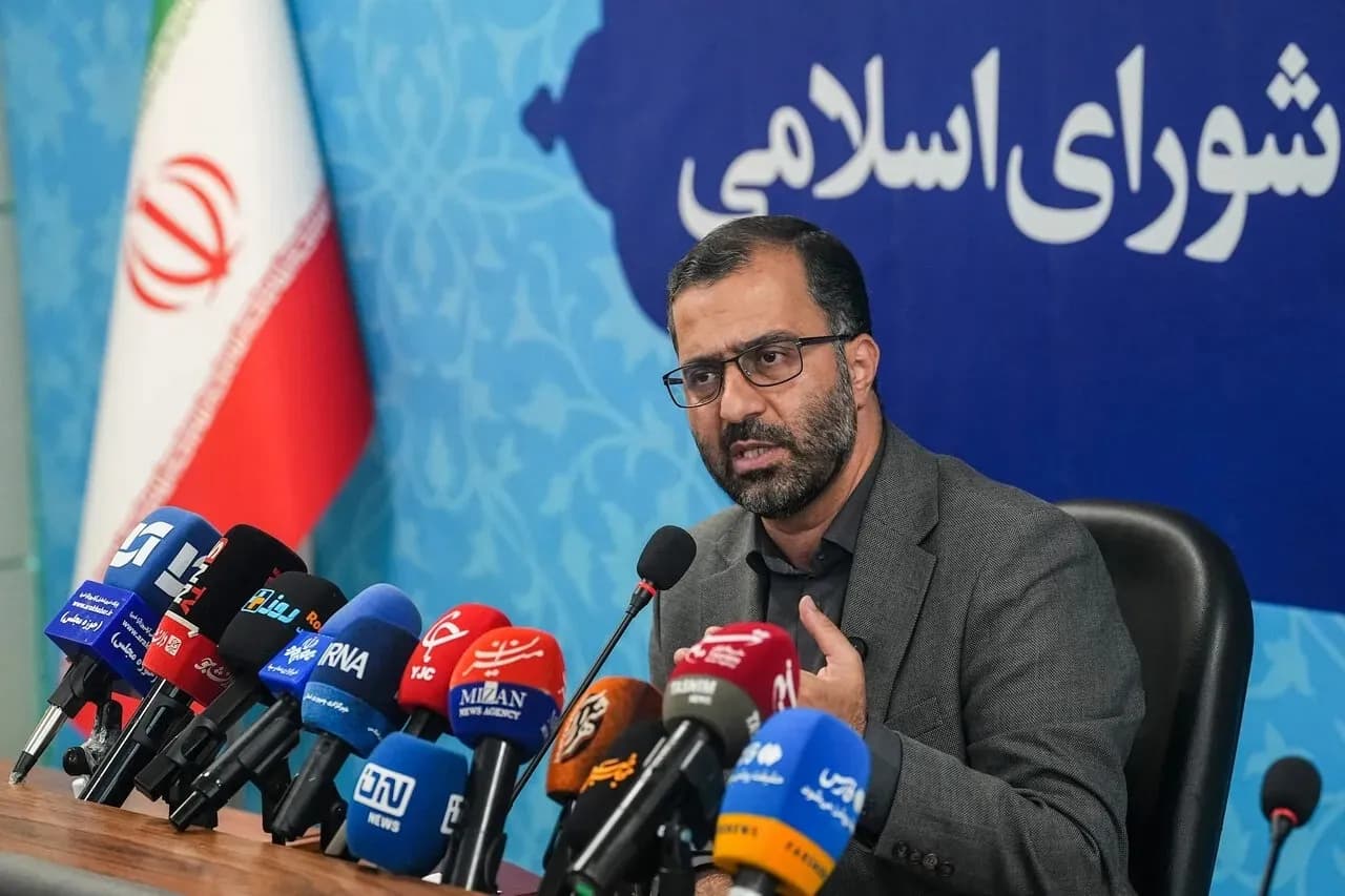 تصویر خبر: گودرزی: جلسات مجلس از هفته کاری آینده بهصورت حضوری-مجازی برگزار میشود