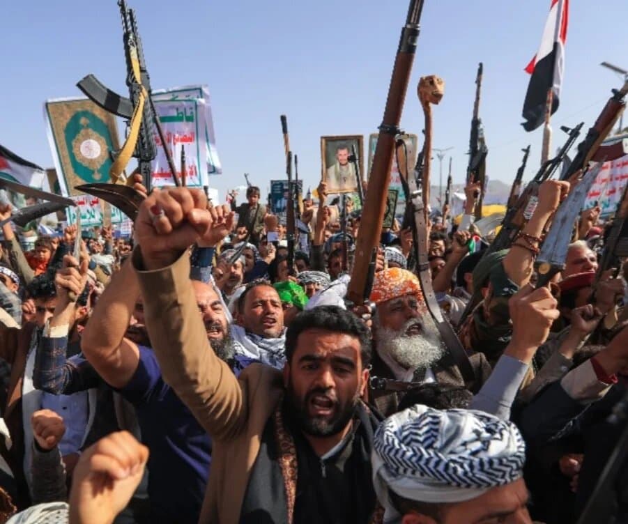 تصویر خبر: انتقال پیام عربستان به تهران از سوی اسلامآباد درباره توقف حملات انصارالله یمن
