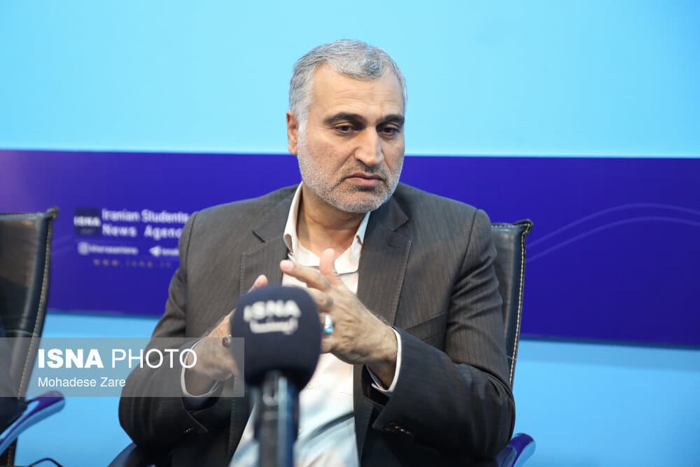 تصویر خبر: مدیرکل کمیته امداد استان: ۱۳۹ هزار سالمند در خراسان رضوی تحت پوشش کمیته امداد هستند