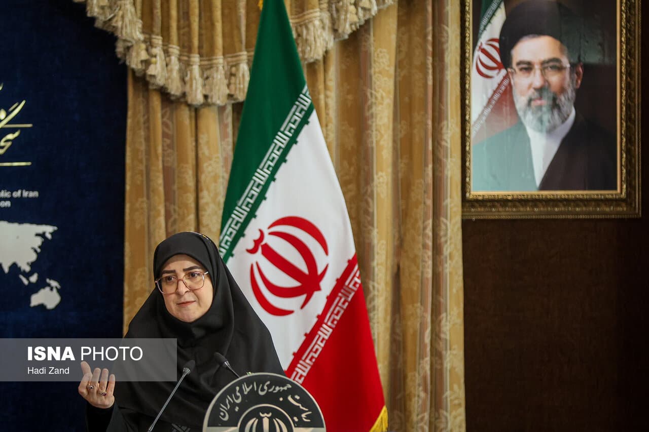 تصویر خبر: مهاجرانی: مصادره استعفای پاک‌نژاد تقلای بی‌حاصل ترامپ برای پنهان کردن ناکامی‌هاست