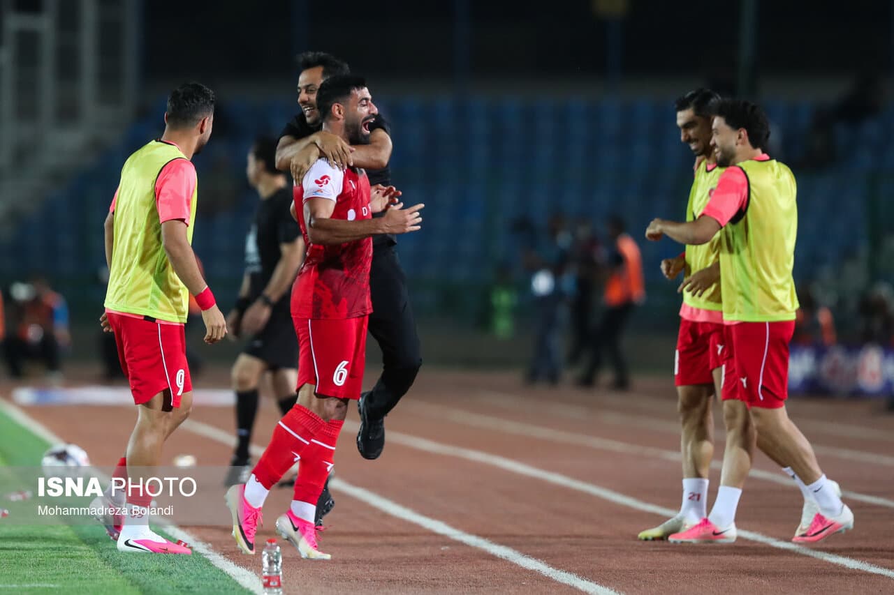 تصویر خبر: تاکید مدافع پرسپولیس بر اهمیت احترام متقابل در فوتبال پس از دیدار با ذوبآهن