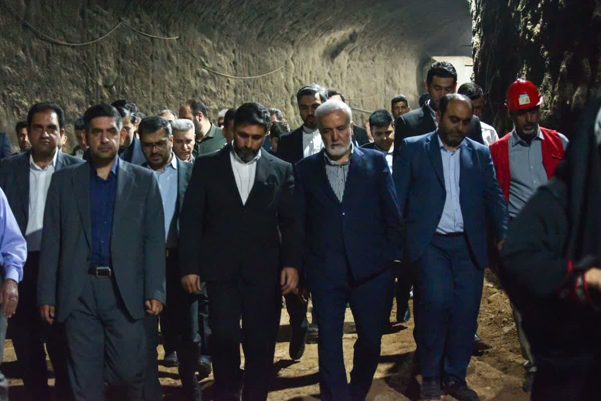 تصویر خبر: شهردار: شیراز با عبور از تک‌خطی شدن به سمت شبکه جامع مترویی می‌رود
