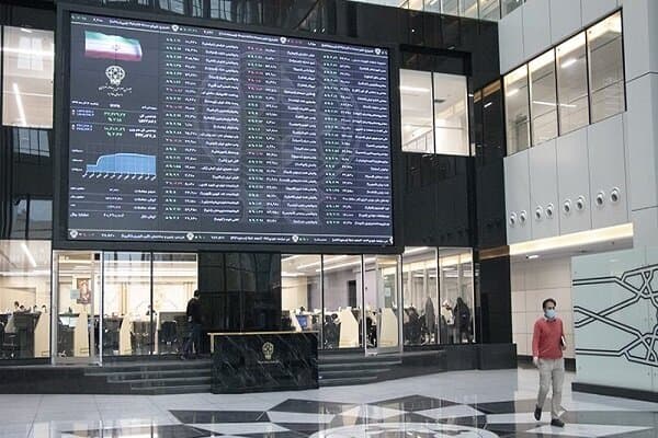 تصویر خبر: بورس در شروع هفته جدید؛ آیا روند صعودی بازار سهام ادامه‌دار می‌شود؟