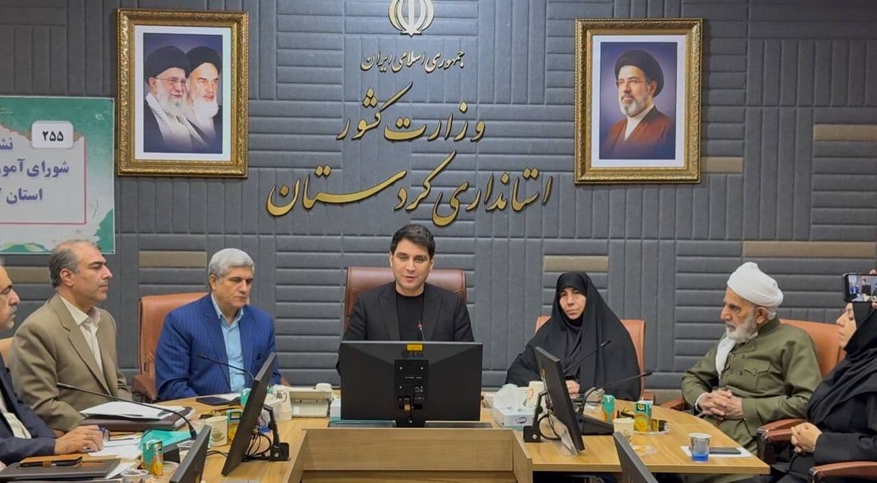 تصویر خبر: استاندار کردستان: همه دستگاه‌ها برای بازگشایی مدارس بسیج شوند
