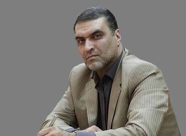 تصویر خبر: روح الله جمعه‌ای خطاب جلیلی: نامتان در تاریخ ایران به نیکی نخواهد ماند/ خجالت بکشید و ایران را برای ایرانیان رها کنید