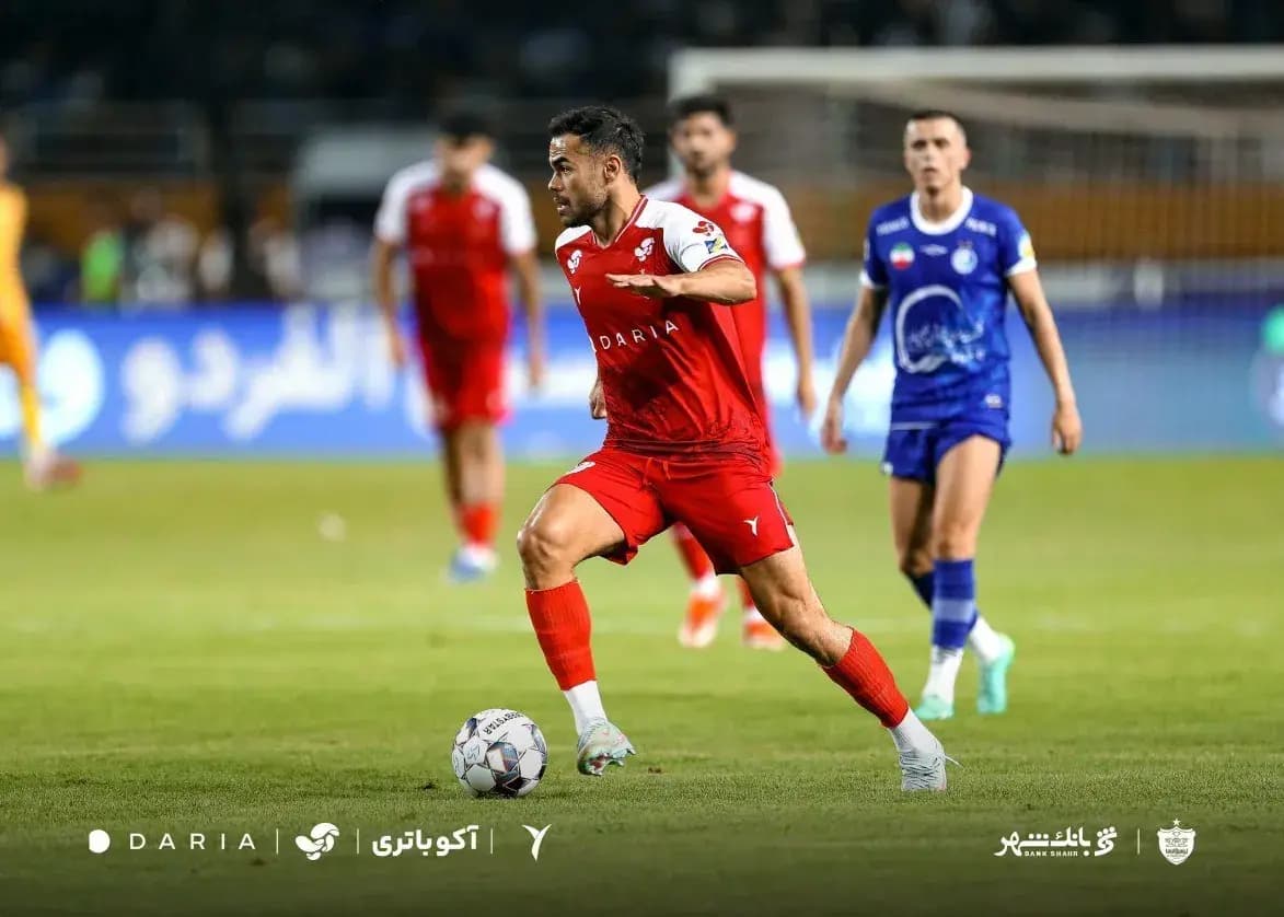 تصویر خبر: تلاش کادرفنی پرسپولیس برای آمادگی اورونوف در دیدار دوستانه